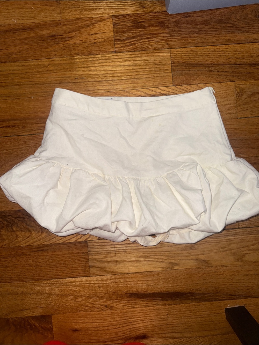 Zara linen bubble skort - small stain on front
